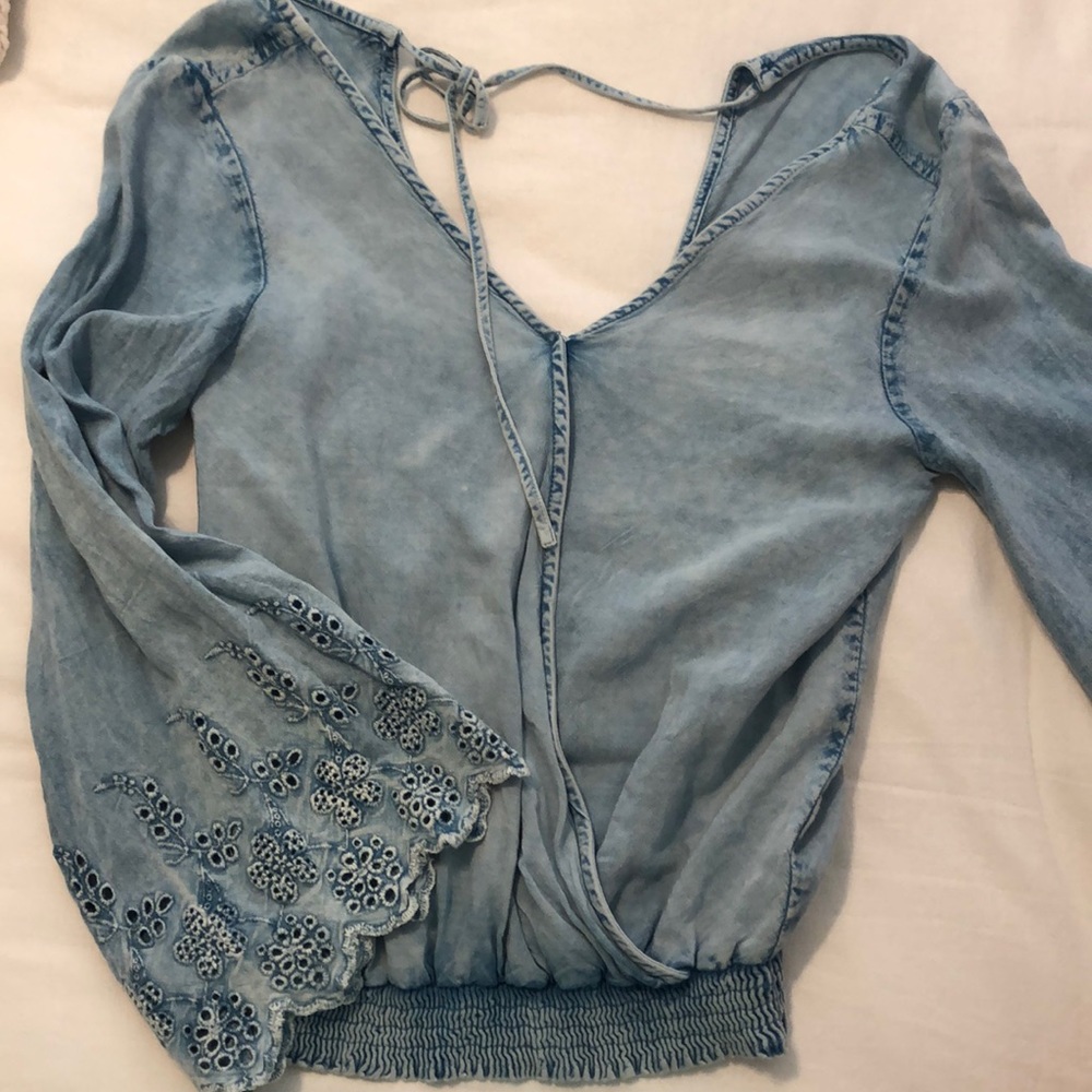 Jean-like long sleeve top with bell sleeves